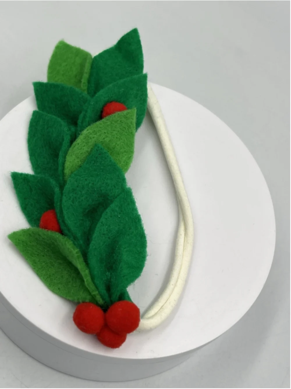 Mistletoe Holiday Hair Accessory THROW UP YOUR HAIR IN HOLIDAY STYLE NEW
